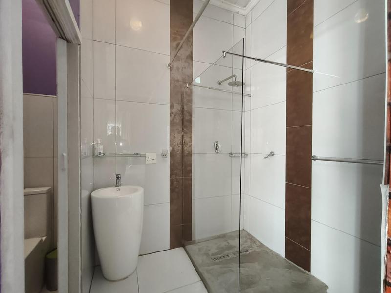 To Let Commercial Property for Rent in Mthata Eastern Cape